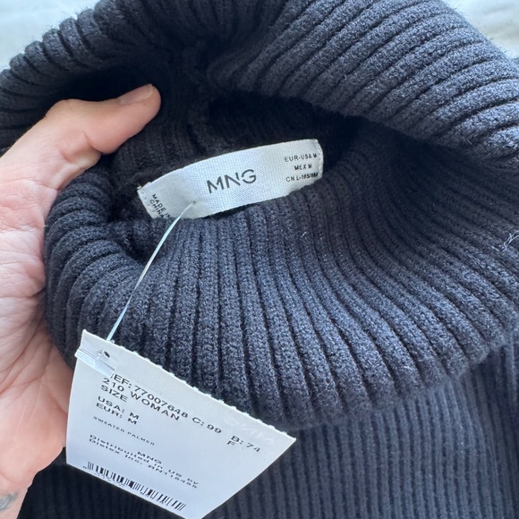 MNG Mango Ribbed Black Turtleneck Sweater Women’s Size M- NWT - Picture 3 of 4